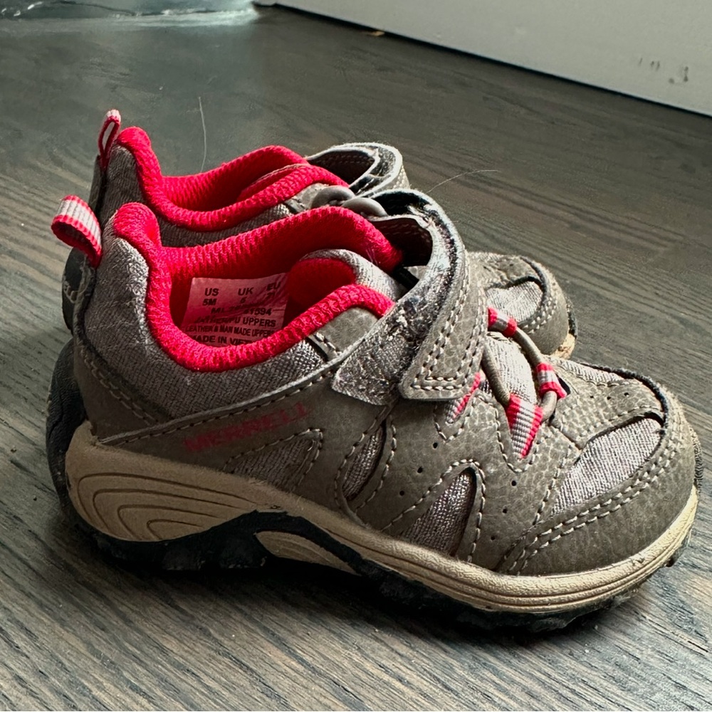 Merrell shoes- size 5 (toddler )